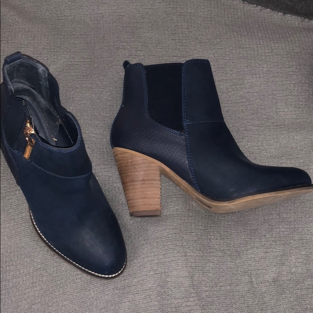 Navy booties with chunky heel